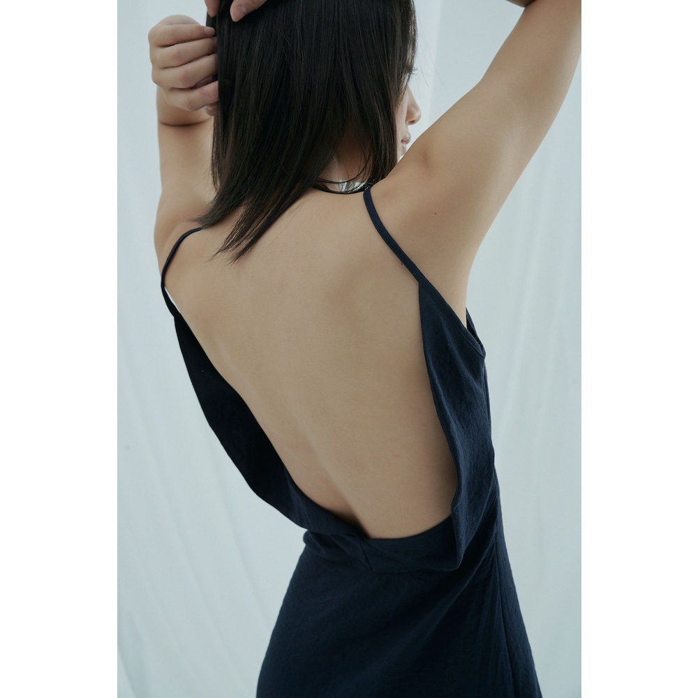 Đầm dài hở lưng vải Đũi xanh navy CHEN - FRESH SUMMER DRESS