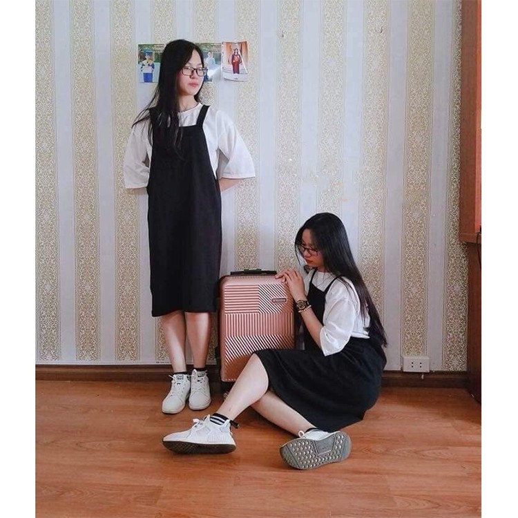 Set Đầm Bầu Yếm Kèm Áo Phông Cotton Tay Lỡ Bộ Váy Yếm Áo Thun Dáng Rộng Hàng VNXK | BigBuy360 - bigbuy360.vn