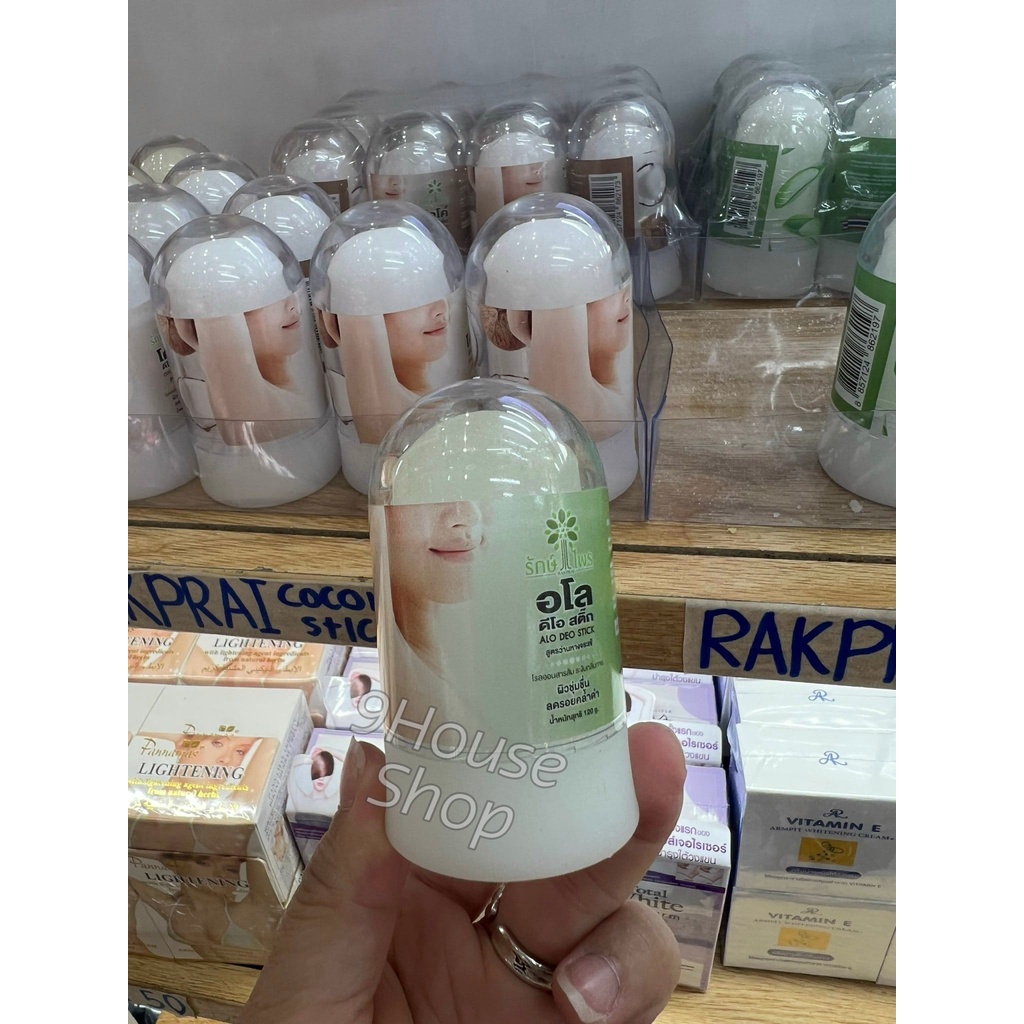 01 Lăn Khử Mùi Đá Khoáng Rakprai - Rakprai Curma Deo Stick 80gram Thái Lan