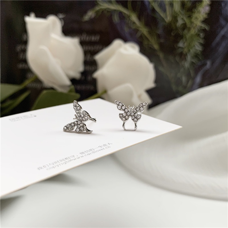 Khuyên Tai Hình Bướm Đính Đá Nhỏ Xinh Thời Trang Mùa Hè Cho Nữ