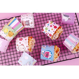 Set 50 khuôn giấy lót bánh cup 6cm ( DANANGBAKINGTOOL 2400.000)