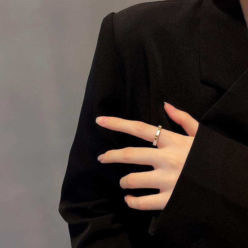 Nhẫn hở đính đá zircon sang trọng có thể điều chỉnh kích thước dành cho nữ