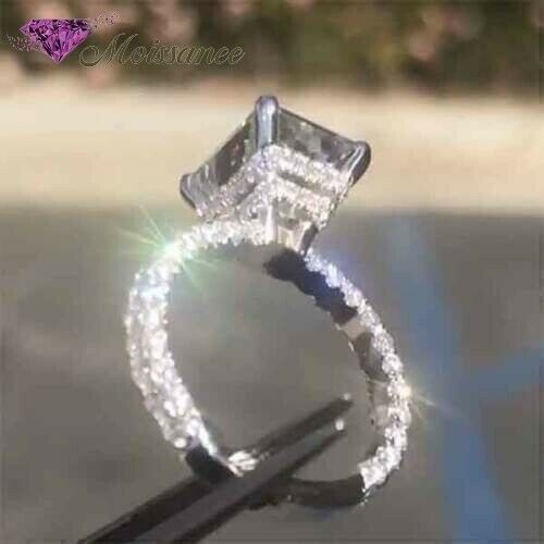 Nhẫn Đính Hôn Có Đệm Cắt Kim Cương Màu Vàng Hồng Sang Trọng 14 Karat