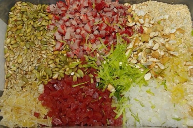 HẠT DƯA RUỘT LÀM BÁNH TRUNG THU LOẠI NGON 1KG . DATE MỚI