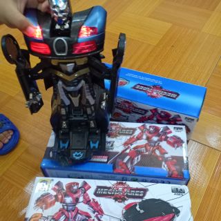 🚘🚘 ô tô transformer biến hình siêu nhân