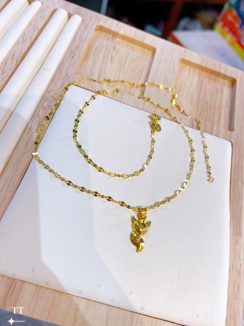 Dây chuyền lá me cùng mặt hồ ly baby vàng 10kara