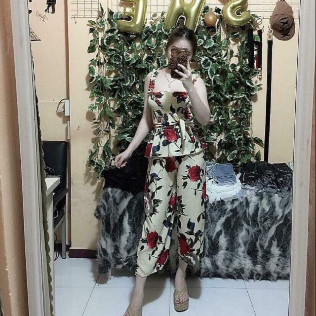 Set 2 dây hoa nhún ngực có dây cột eo