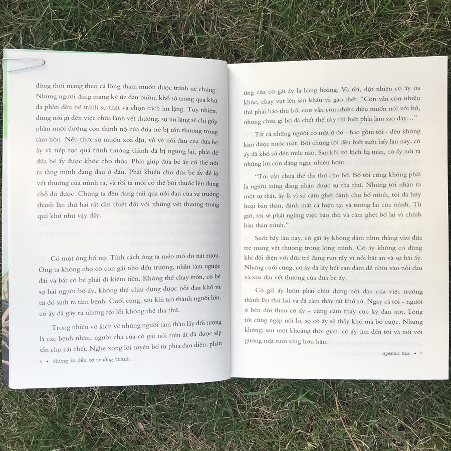 Sách - Chúng Ta Đều Sợ Trưởng Thành (Kèm Bookmark) | BigBuy360 - bigbuy360.vn