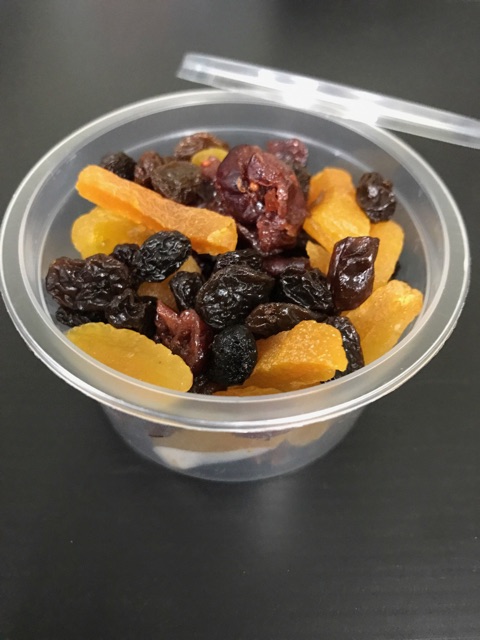 MIX HOA QUẢ SẤY nhập khẩu (500g) (Mơ sấy, Nho Chile, Nam việt quất) | BigBuy360 - bigbuy360.vn