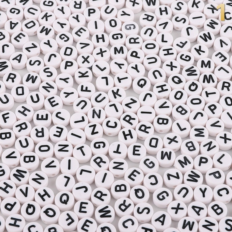 Set 100 hạt nhựa 4x7mm nhiều màu sắc in chữ cái tiếng anh sáng tạo