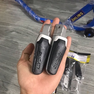 cặp gác chân  ducati gắn mọi dòng xe