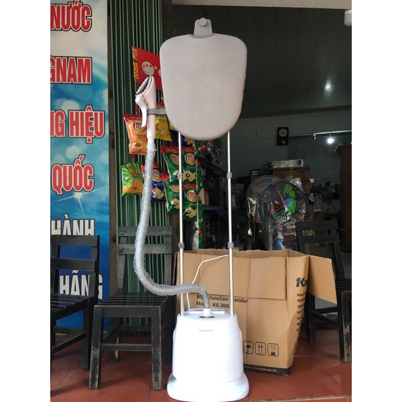 Bàn là hơi nước đứng Kangaroo KG-75B8
