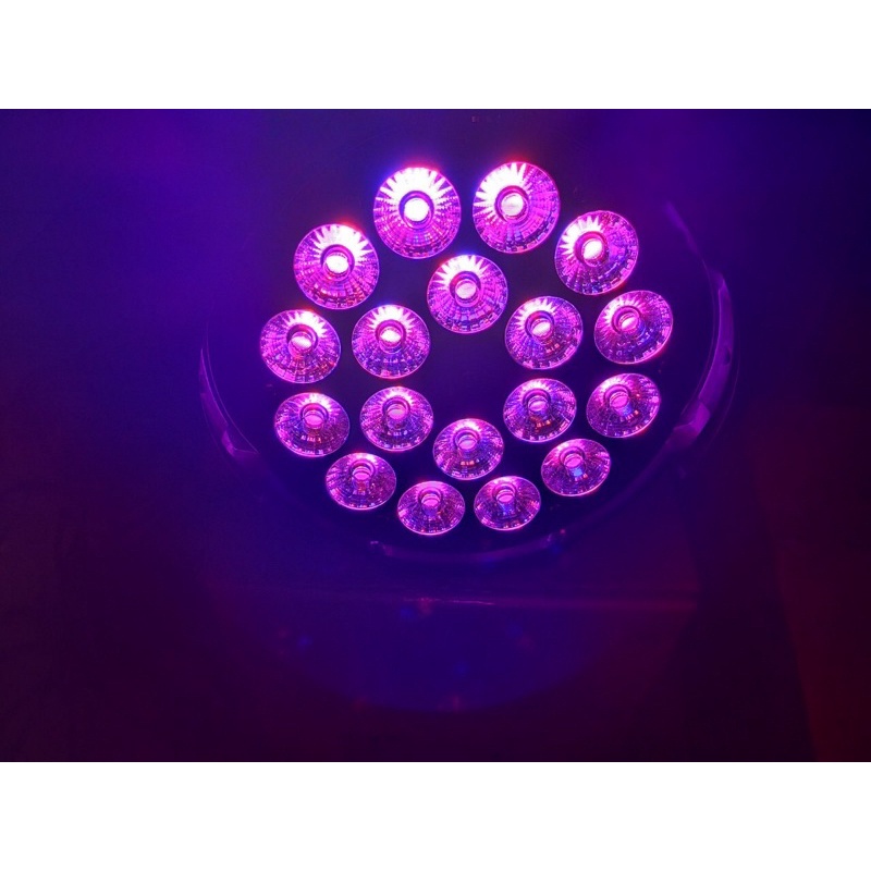 ĐÈN PAR LED 18 x15w 8in1