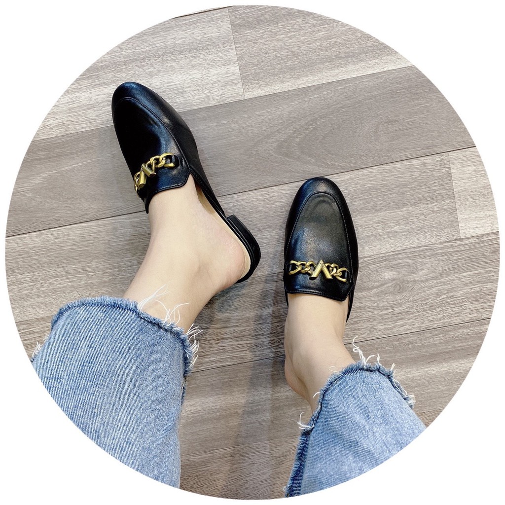 Giày sục da mịn khuy xích đen vàng | BigBuy360 - bigbuy360.vn