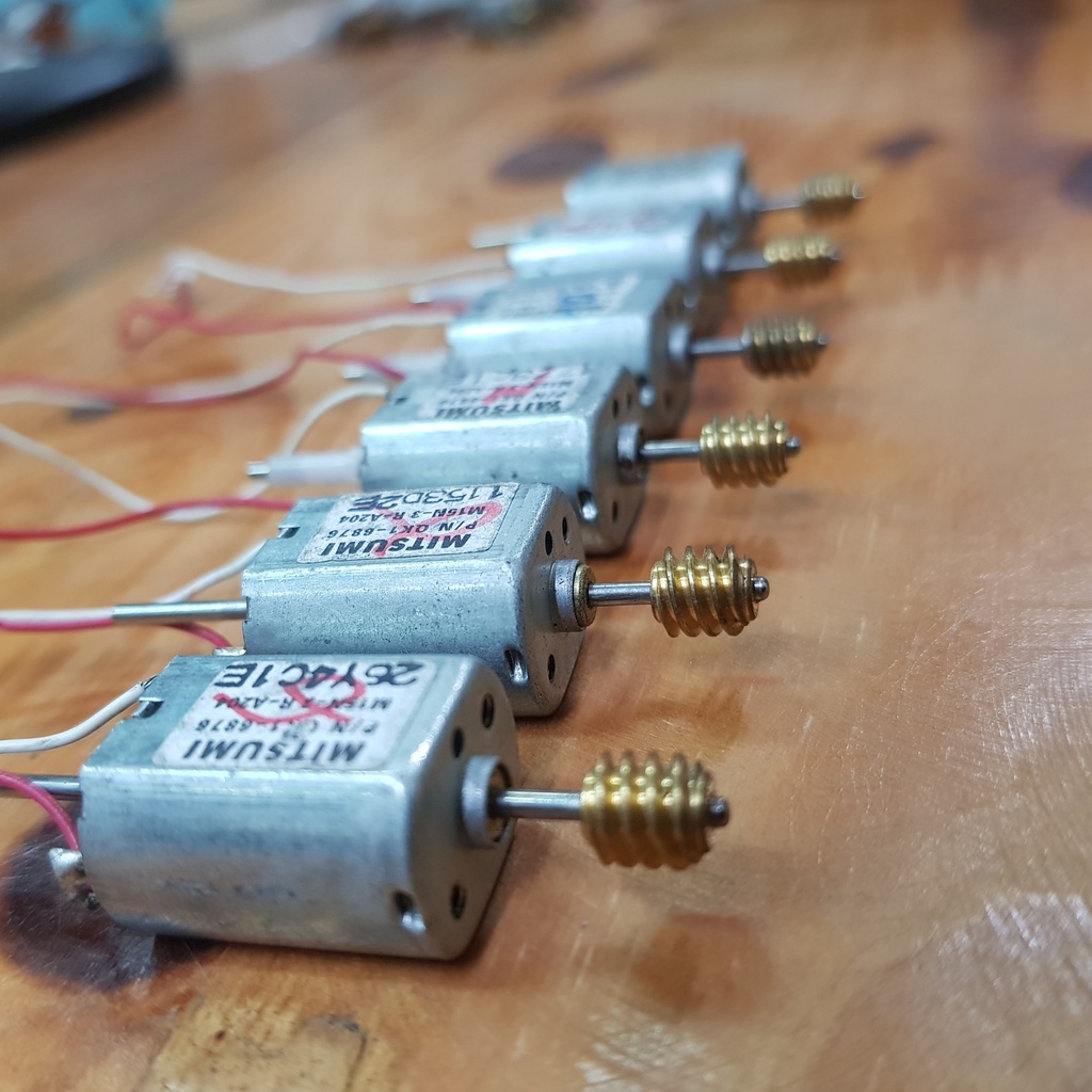 Combo 5 chiếc động cơ DC3-6-12VDC Sử dụng làm mô hình, đồ chơi, robot