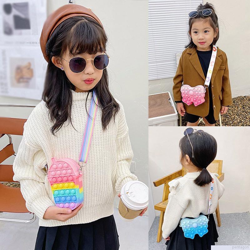 Túi đeo vai bằng silicon hình hoạt hình giúp giảm căng thẳng