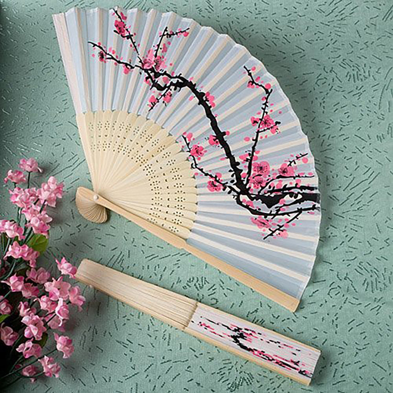 Quạt in hoa anh đào sử dụng tiệc cưới chiêu đãi thích hợp làm quà tặng mùa hè