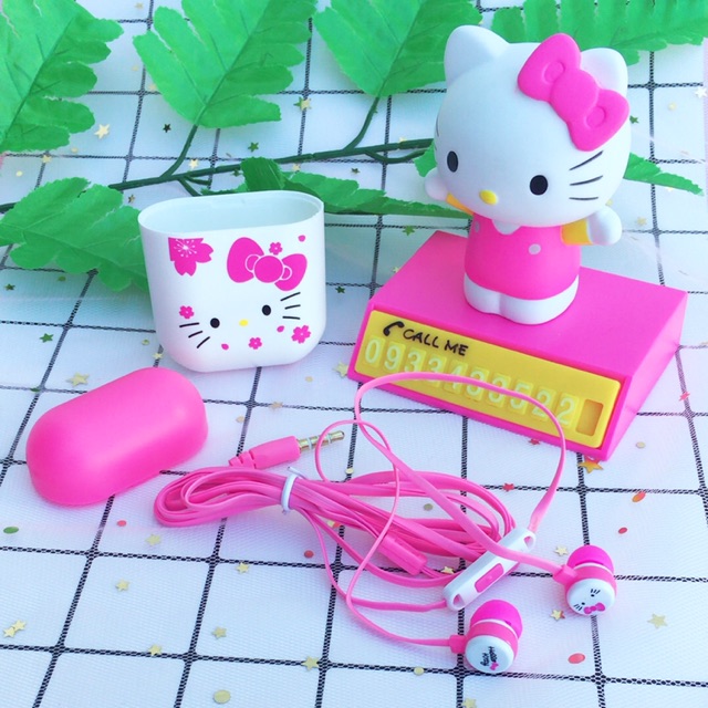 TAI NGHE CÓ MIC KÈM HỘP HELLO KITTY