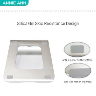 Đế đỡ tản nhiệt màu bạc cho Macbook