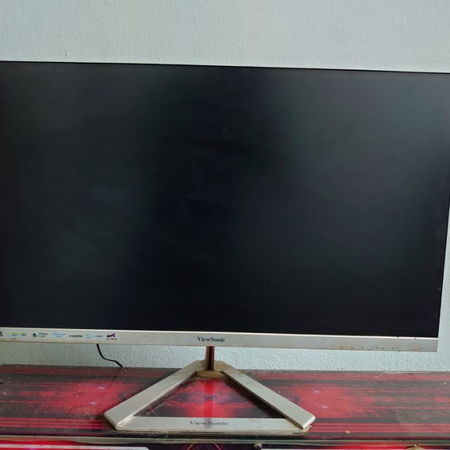 Màn hình máy tính cũ | BigBuy360 - bigbuy360.vn