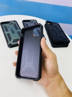 Ốp chống sốc UAG MONARCH series iPhone