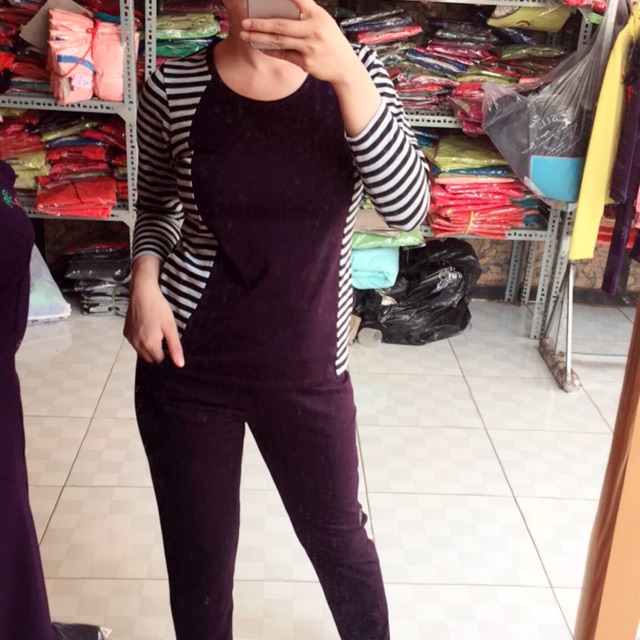 Hàng của bé thanh tú ( quảng trị ) 
