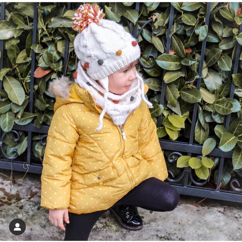 Áo phao ZARA màu vàng chấm bi