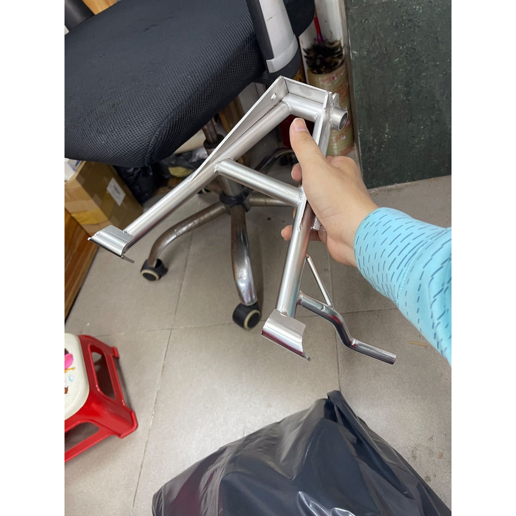 Chân chống đứng inox 201 cho Sonic 150 và Winner 150- Xxx.