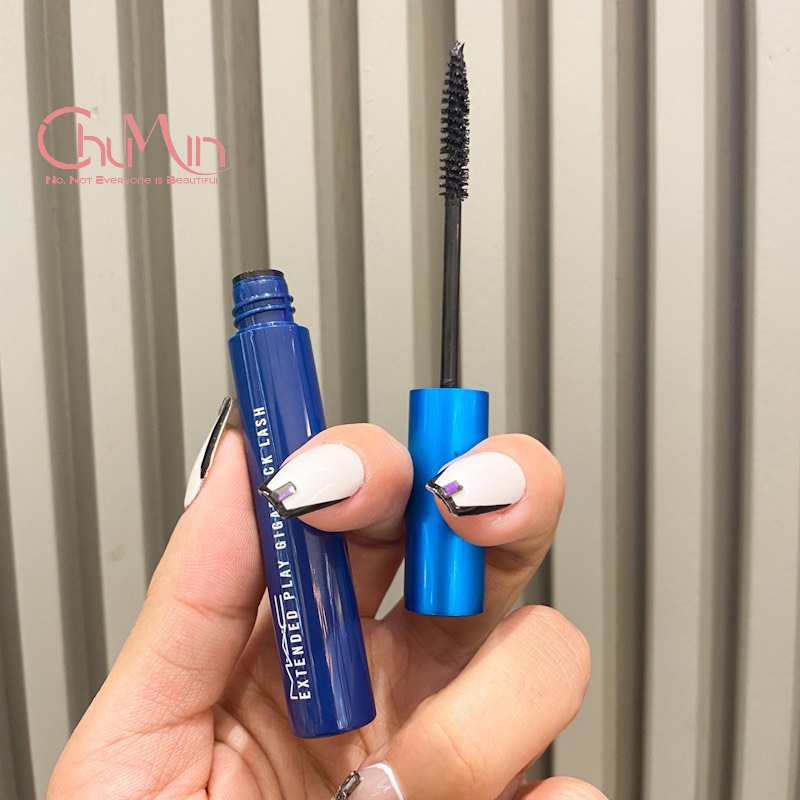 Chuốt Nâng Mi Cong Tức Thì MAC Extended Play Gigablack Lash Mascara