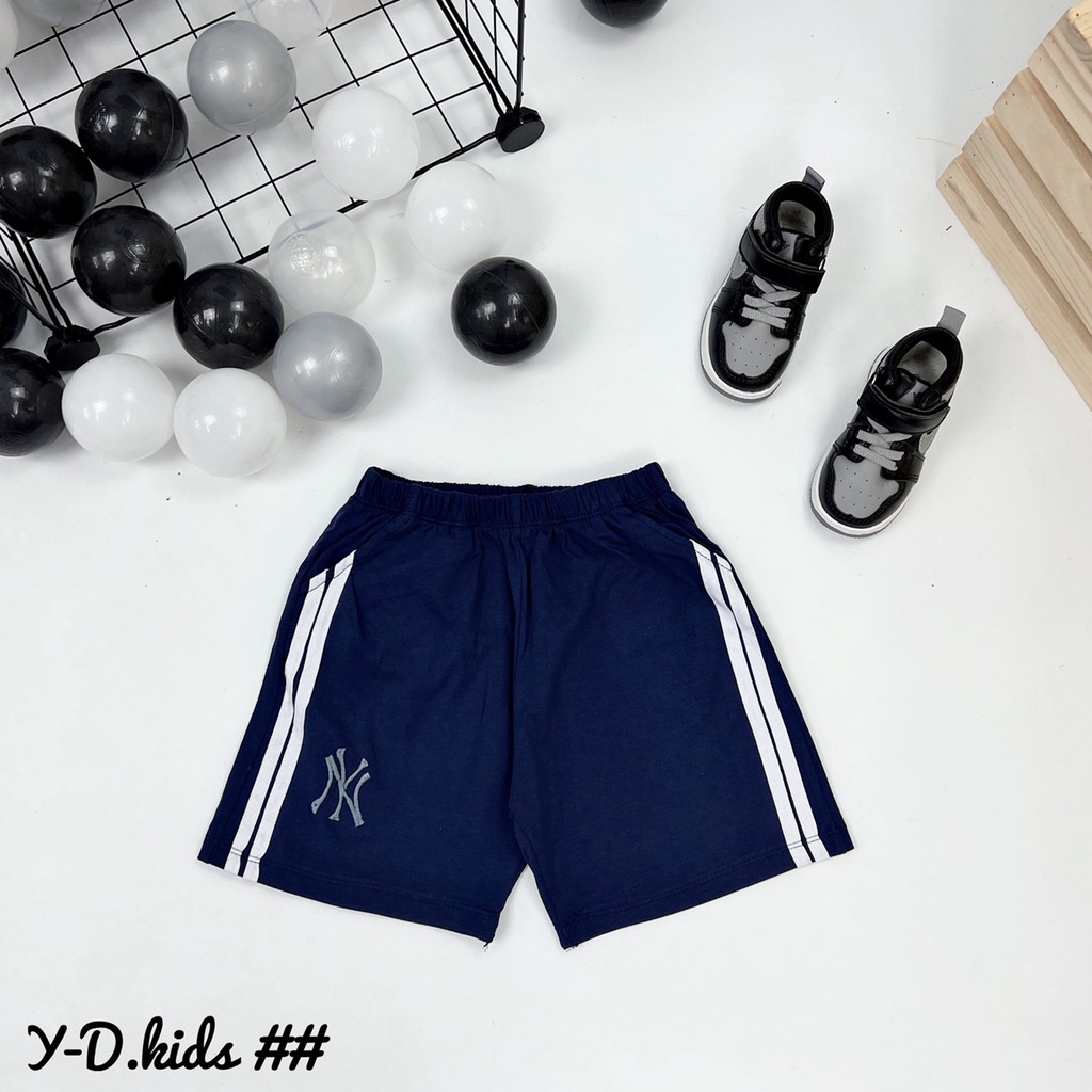 Quần Short Nam Mặc Nhà Chất cotton Mềm Mại từ 20kg đến 30kg - Quần Short Nam Họa Tiết Kẻ Sọc, dáng Thể Thao Trẻ Trung.