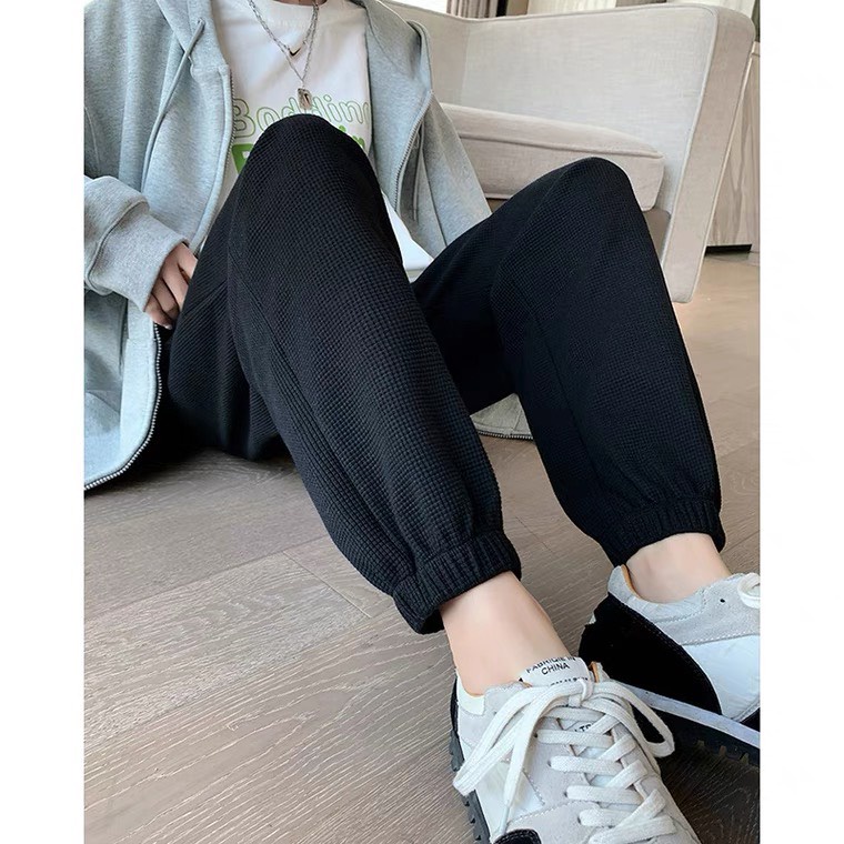 Quần bầu jogger bo gấu chất tổ ong  thêu chữ - Quần bầu jogger thể thao unisex dày dặn phong cách Ulzzang