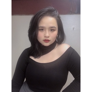 Áo croptop dài tay khoét ngực Hon Hon