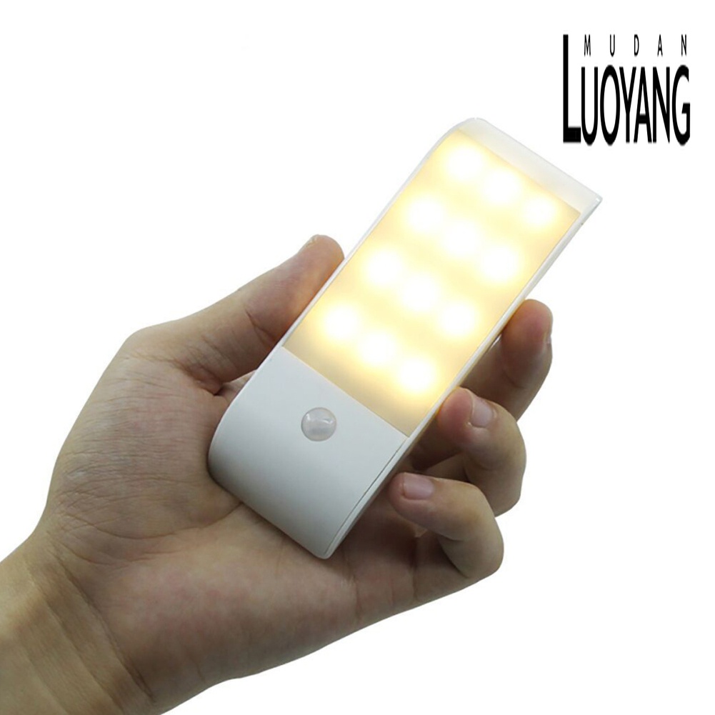 Đèn LED 12 Bóng Cảm Ứng Chuyển Động Dùng Pin Sạc Qua Cổng USB