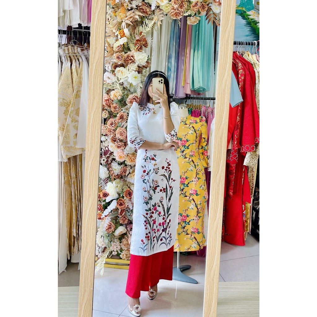 Áo dài gấm dày in hoa Tết tay phồng lửng xinh xắn