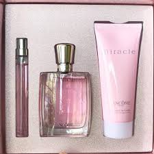 Set nước hoa Lancome Miracle (1NH 50ml + 1NH 10ml + 1 body lotion 100ml)