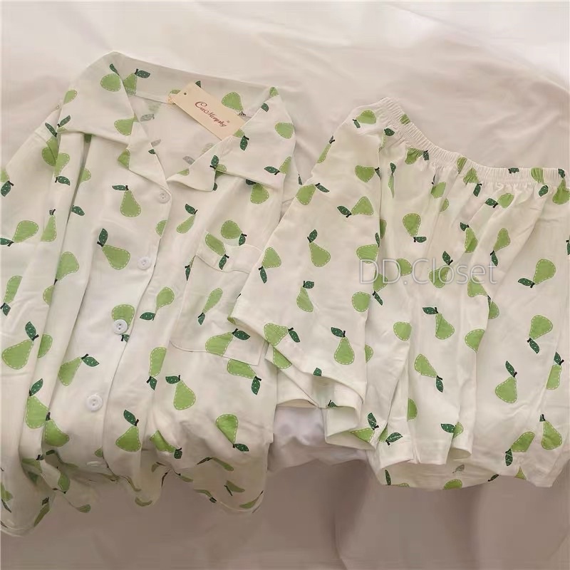 Bộ đồ ngủ pijama nữ cộc tay quần đùi chất lụa Kate Thái mềm mịn màu trắng họa tiết quả lê xanh đáng yêu