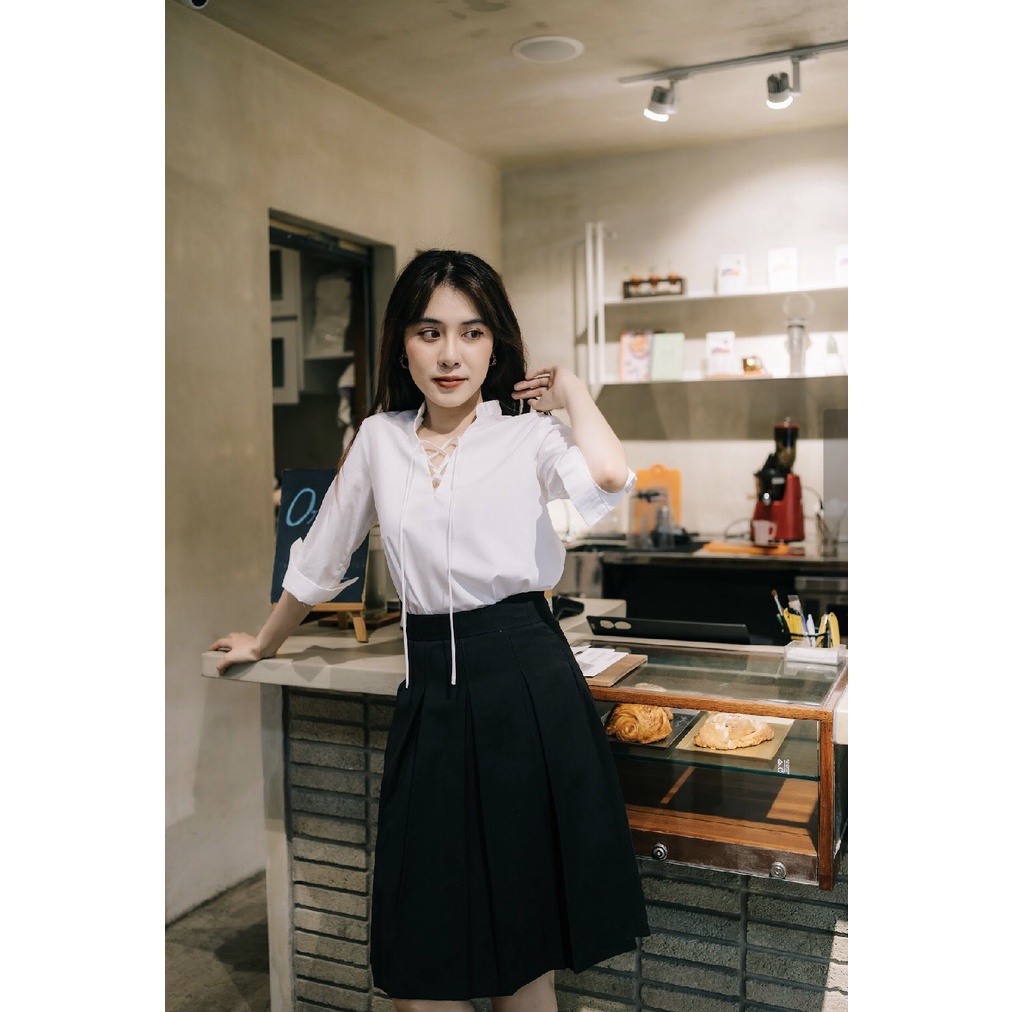 MINX - Áo String Front Shirt