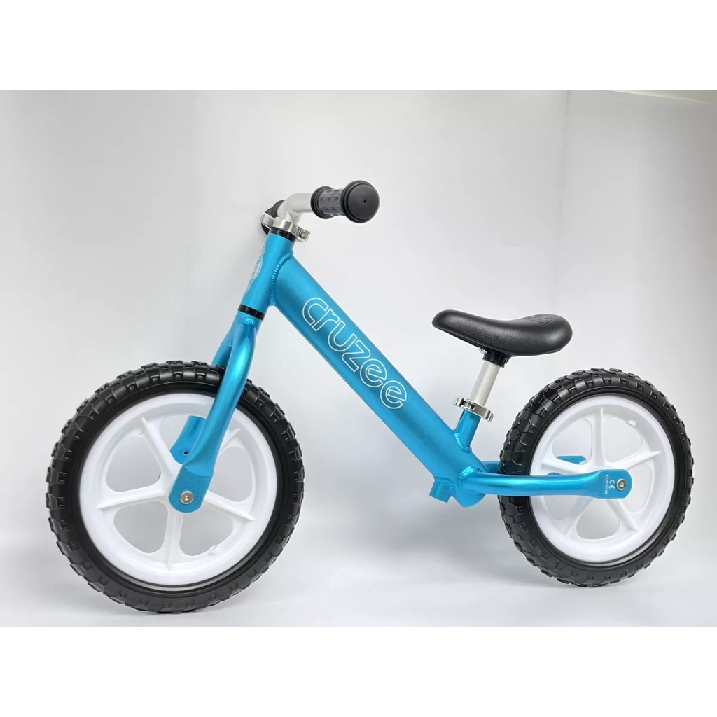 Xe Thăng Bằng Trẻ Em Cruzee 2022 siêu nhẹ 1.9kg