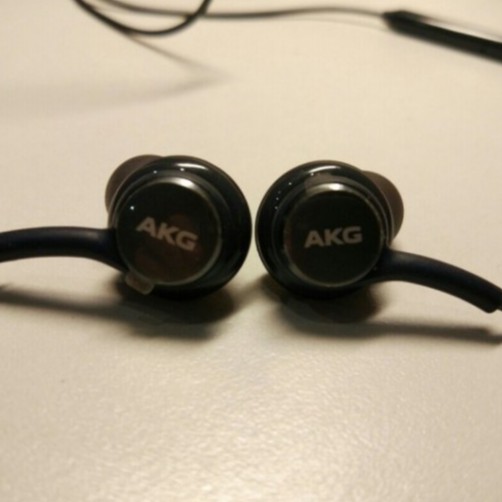 Tai nghe akg  FREE SHIP   tai phone Samsung AKG S8/S8+ chính hãng, âm thanh xuất sắc sử dụng dây bọc dù rất chắc chắn