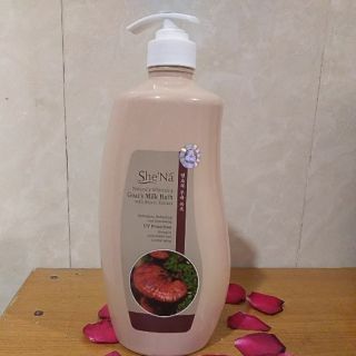 Sữa tắm cao cấp she'na 1200ml - tinh chất linh chi