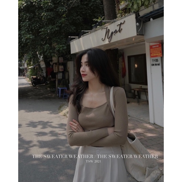 Áo len tăm dài tay cổ U ôm body sang chảnh | BigBuy360 - bigbuy360.vn