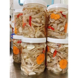Tai heo ngâm giấm