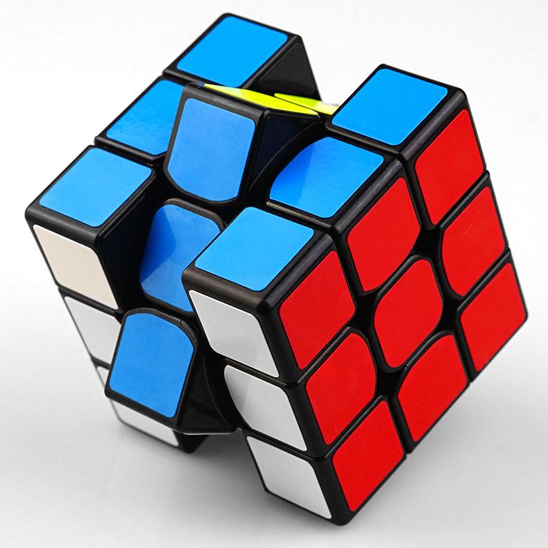 Khối Rubik 3x3 Rèn Luyện Trí Não Cho Bé Và Người Lớn