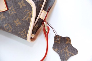 Louis Vuitton Super