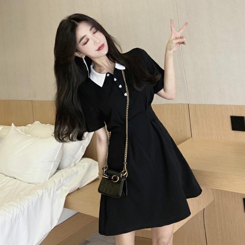 [ORDER] Váy đen kiểu dáng basic, kiểu cổ áo polo phù hợp với mọi hoạt động | BigBuy360 - bigbuy360.vn