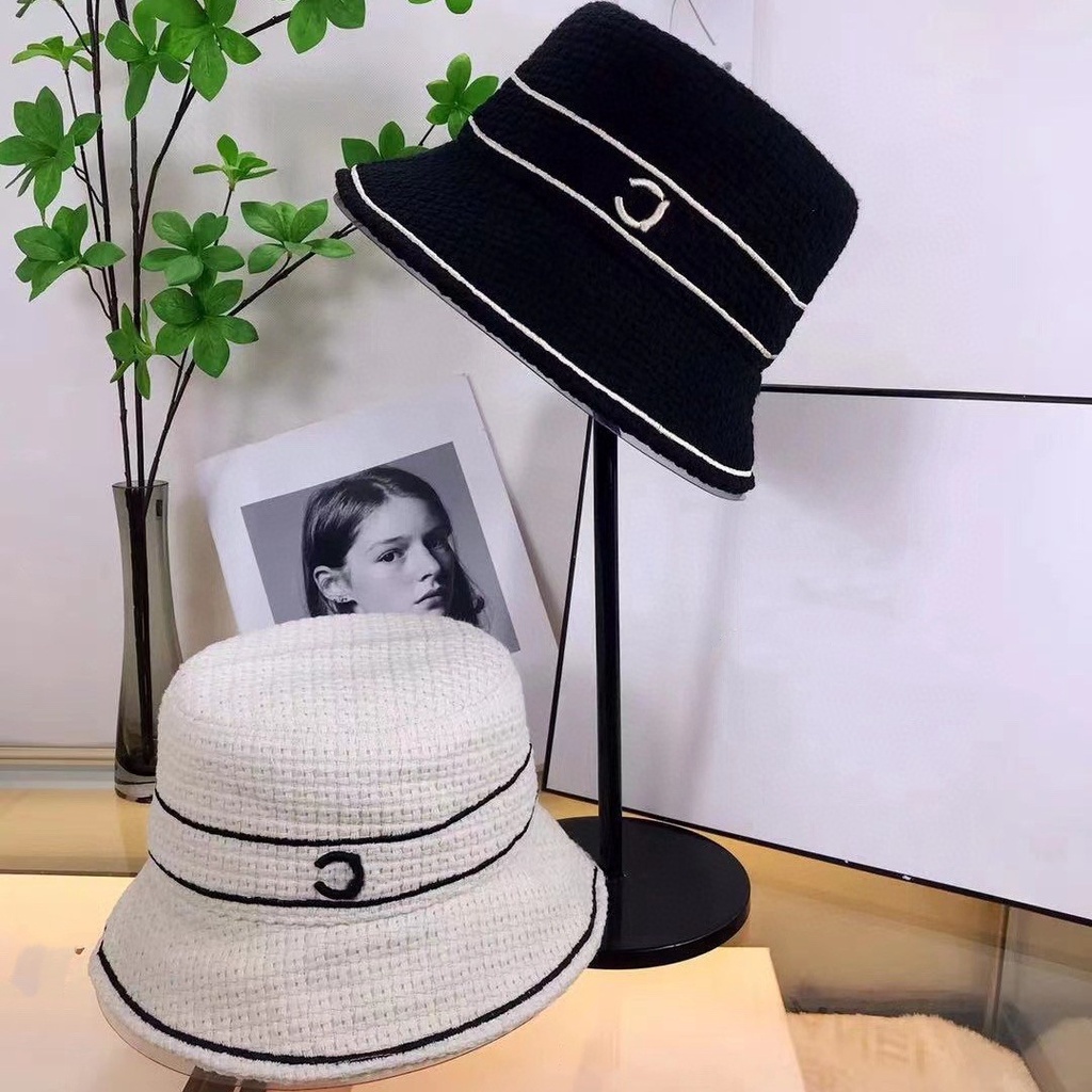 Nón Vành Thêu Chữ Thời Trang Mới Cho Nữ
