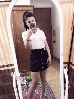 ÁO SƠ MI TRẮNG CỘC TAY .