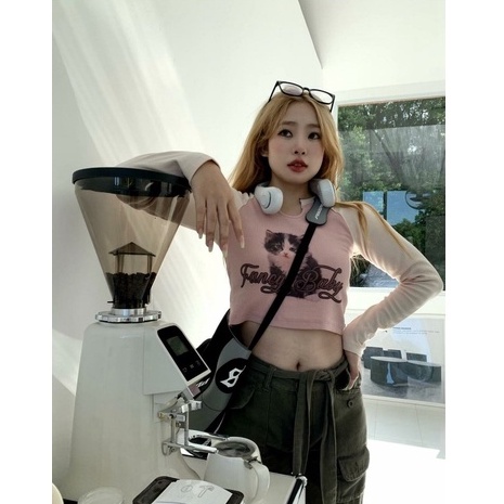 Áo Thun Croptop Tay Dài Dáng Ôm In Hình Mèo Màu Sắc Ngọt Ngào Dễ Phối Đồ Thời Trang Cho Bạn Gái