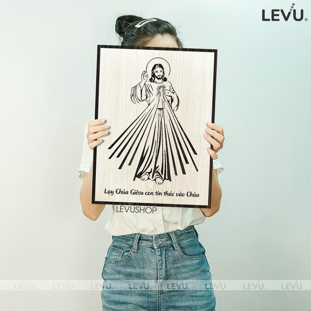 Tranh treo tường Công Giáo trang trí bằng gỗ khắc hình ảnh Đạo Thiên Chúa 30x40cm