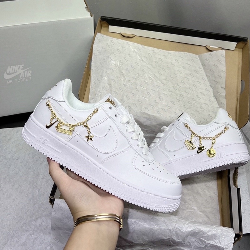 Giày AF1 trắng full móc kim loại trăng sao, giày Air force 1 trắng classic mới full box bảo vệ